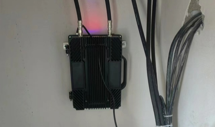 commercial mobile signal booster